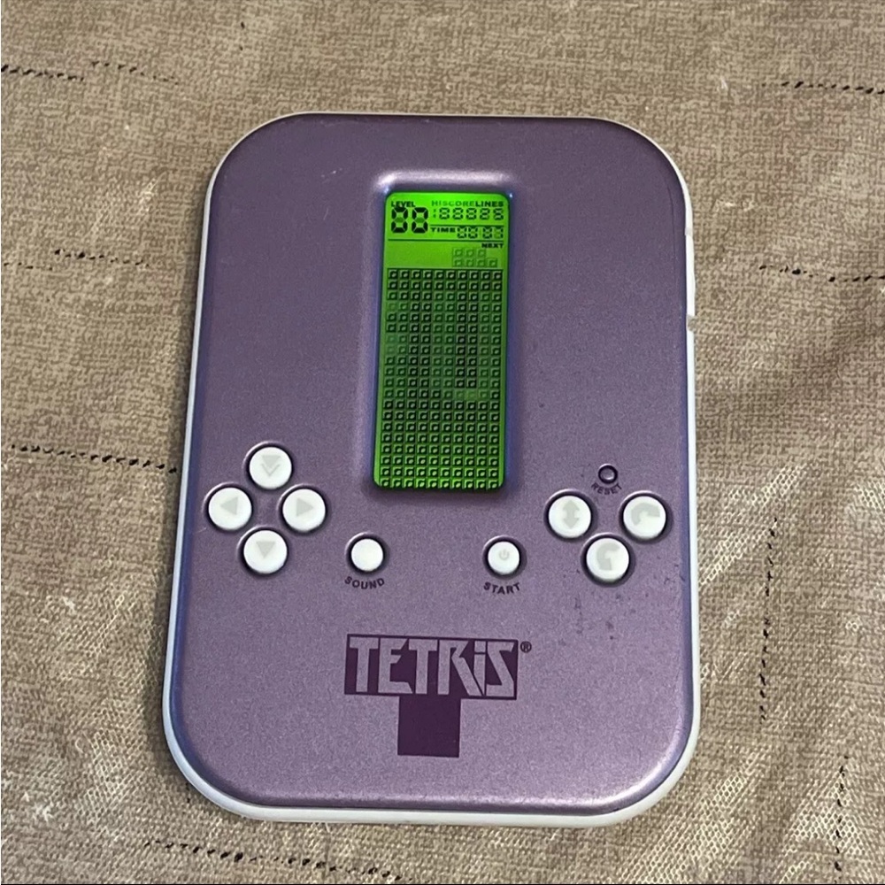 Radica Lighted Tetris Electronic Handheld Travel Purple/Video-game/Retro 2008